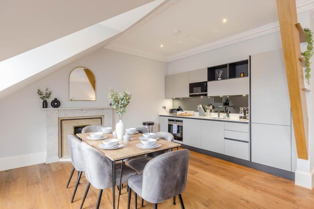 Dragon Suites - Ladon Suite - 2 Bed City Centre Luxury Apartment Edinburg Exteriör bild