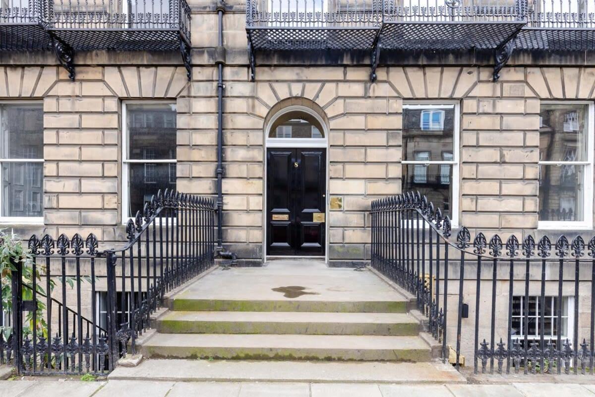 Dragon Suites - Ladon Suite - 2 Bed City Centre Luxury Apartment Edinburg Exteriör bild