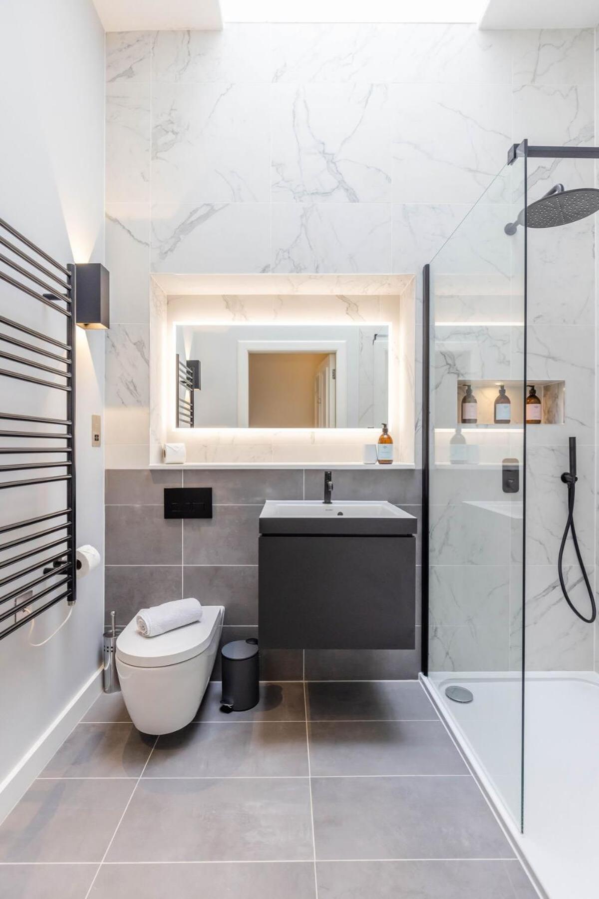 Dragon Suites - Ladon Suite - 2 Bed City Centre Luxury Apartment Edinburg Exteriör bild